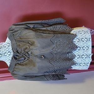 ADELINE Los Angeles Long Sleeve Blouse. Caharcoal Olive Size Small